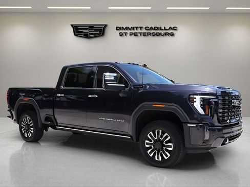 Used 2024 GMC Sierra 2500 Denali Ultimate w/ Max Trailering Package AWD/4WD image 7