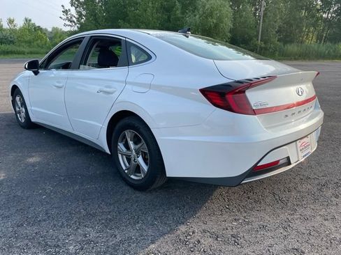 Used 2022 Hyundai Sonata SE w/ Cargo Package FWD image 5