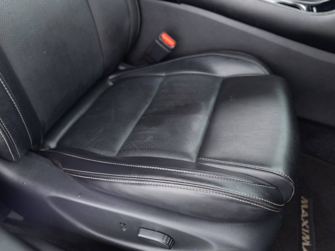 Used 2020 Nissan Maxima 3.5 SV w/ Floor Mat Group FWD image 25