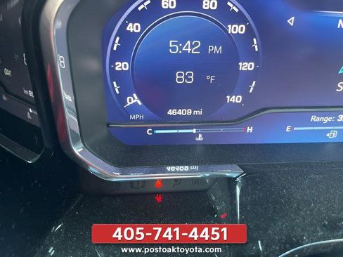 Used 2024 Chevrolet Silverado 1500 LT AWD/4WD image 26