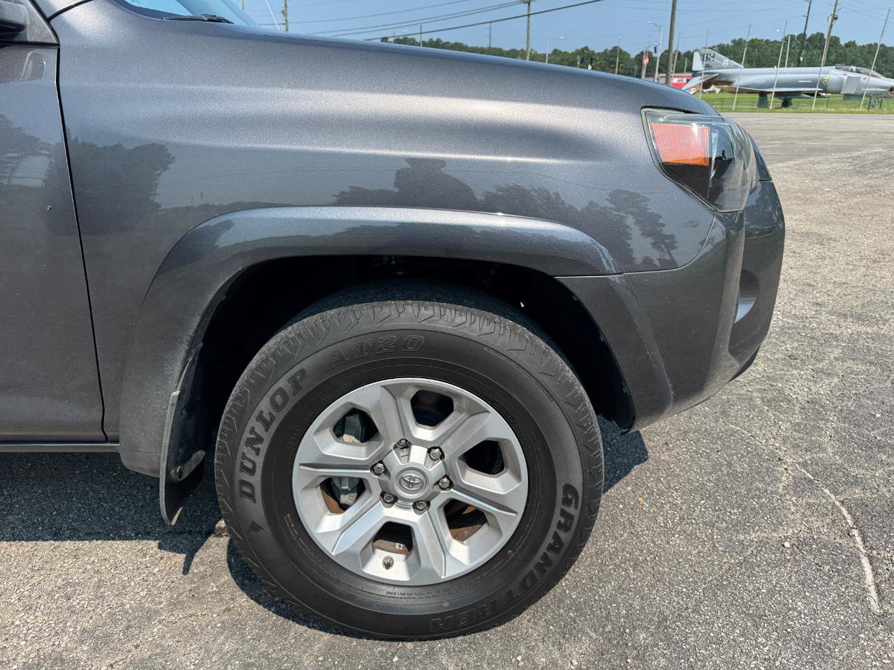 Used 2017 Toyota 4Runner SR5 Premium RWD image 7
