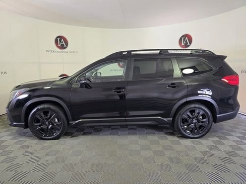 Used 2023 Subaru Ascent Onyx Edition image 6
