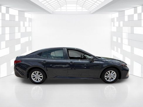 Used 2026 Toyota Camry LE w/ Convenience Package FWD image 8