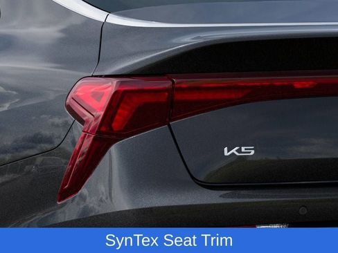 New 2025 Kia K5 EX FWD image 11