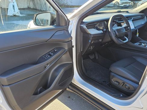 New 2026 Jeep Cherokee Laredo image 18