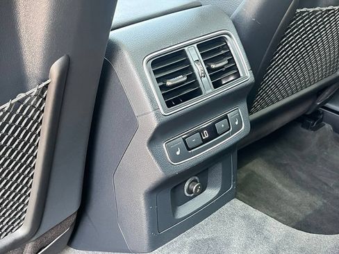 Used 2018 Audi Q5 2.0T Premium Plus w/ Premium Plus Package AWD/4WD image 26