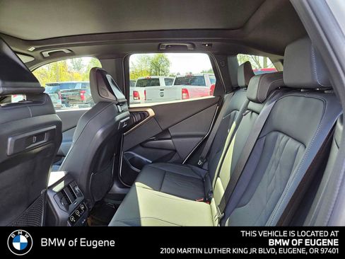 Used 2025 BMW X3 xDrive30i w/ Premium Package AWD/4WD image 20