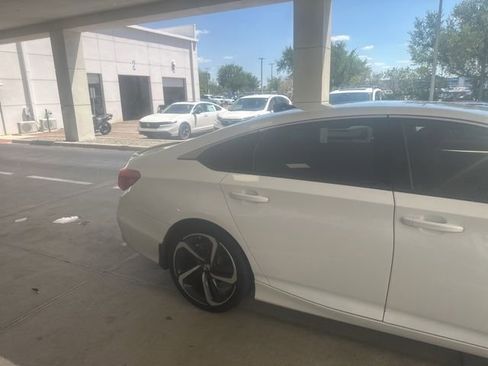Used 2022 Honda Accord Sport image 12