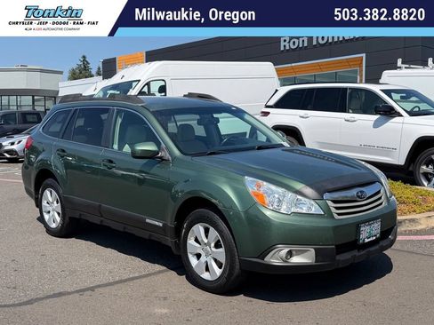 Used 2011 Subaru Outback 2.5i Premium AWD/4WD image 1