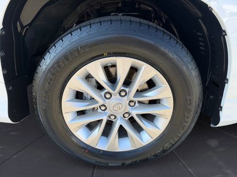 Used 2019 Lexus GX 460 image 39