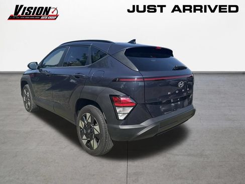 Used 2024 Hyundai Kona SEL w/ Convenience Package AWD/4WD image 3