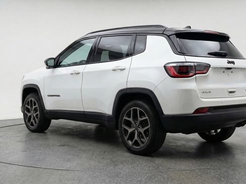 Used 2025 Jeep Compass Limited AWD/4WD image 6