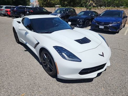 Used 2019 Chevrolet Corvette Stingray Coupe w/ Carbon Flash Badge Package RWD image 7