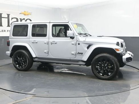 Used 2023 Jeep Wrangler Unlimited Sahara AWD/4WD image 1