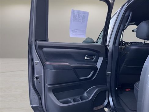 Used 2021 Nissan Titan PRO-4X image 28