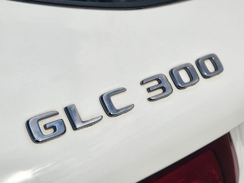 Used 2019 Mercedes-Benz GLC 300 image 8
