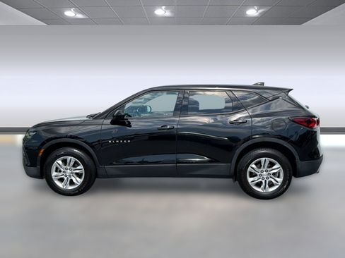 Used 2020 Chevrolet Blazer LT FWD image 2