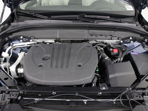 New 2026 Volvo XC60 B5 Ultra w/ Protection Package Premier image 12