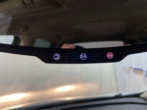 Used 2022 Buick Encore Preferred image 37