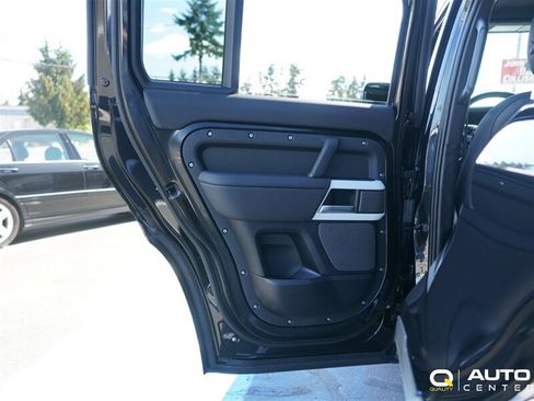 Used 2024 Land Rover Defender 110 S AWD/4WD image 28
