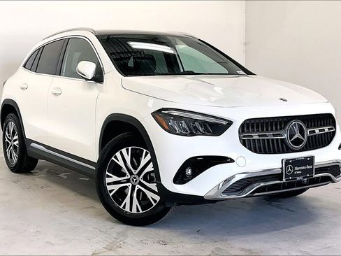 New 2026 Mercedes-Benz GLA 250 4MATIC image 1
