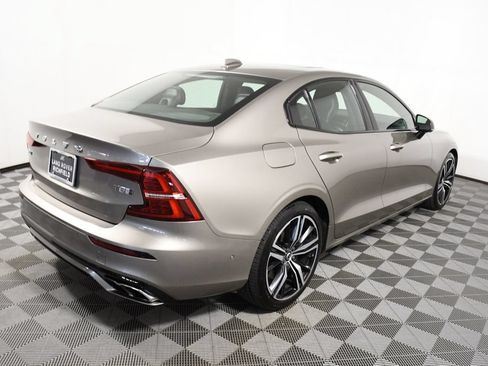 Used 2019 Volvo S60 T8 R-Design AWD/4WD image 6