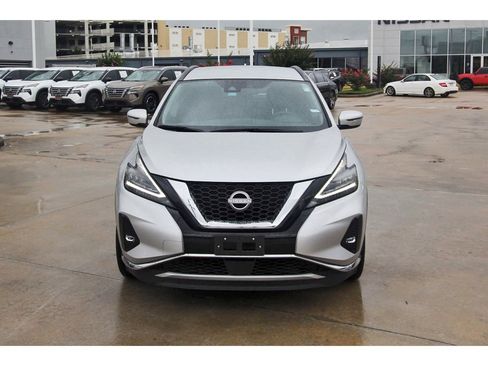 Used 2024 Nissan Murano SV FWD image 2