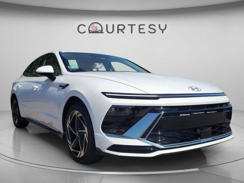 New 2026 Hyundai Sonata SEL FWD image 5