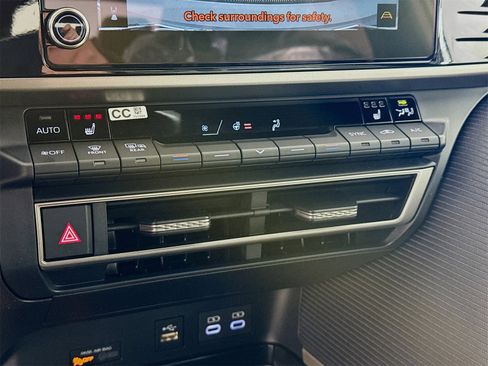 New 2026 Toyota Camry SE image 10