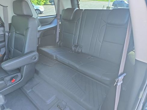 Used 2019 Chevrolet Tahoe Premier AWD/4WD image 13