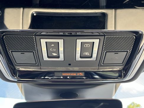 Used 2018 Land Rover Range Rover Sport Supercharged AWD/4WD image 26