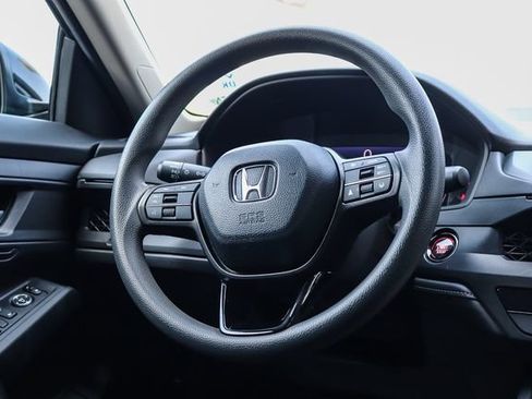 Certified 2025 Honda Accord LX image 17