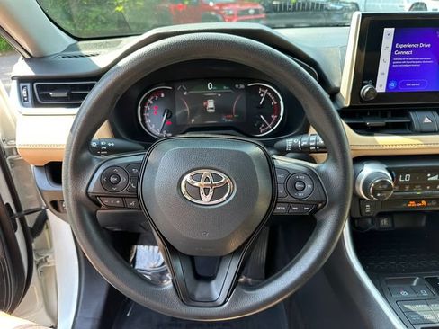 Used 2024 Toyota RAV4 XLE w/ Convenience Package AWD/4WD image 35