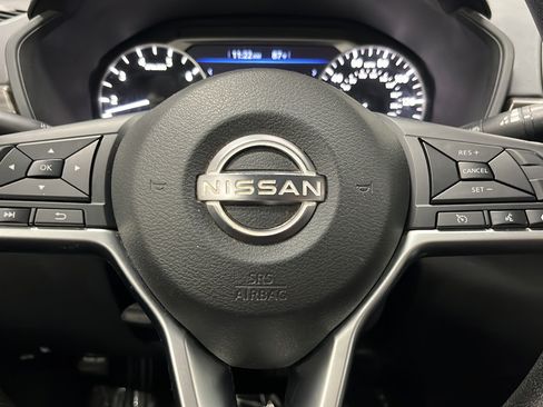 Used 2023 Nissan Altima 2.5 SV FWD image 15