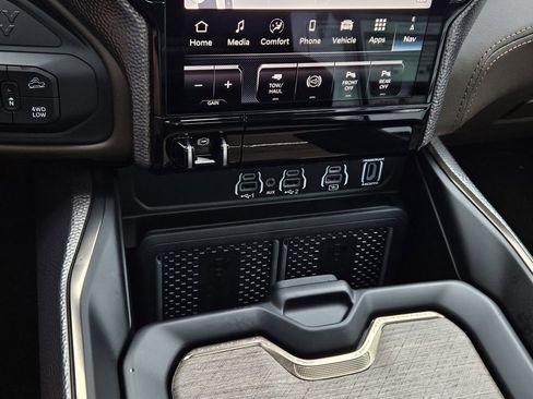 New 2026 RAM 2500 Limited image 21
