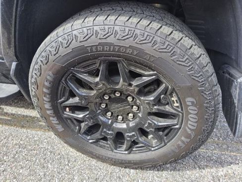 Used 2024 GMC Hummer EV 2X w/ LPO, Illumination Package image 2