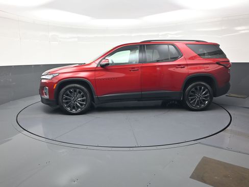 Used 2023 Chevrolet Traverse RS w/ LPO, Floor Liner Package AWD/4WD image 6