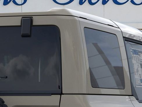 New 2025 Ford Bronco Badlands image 25