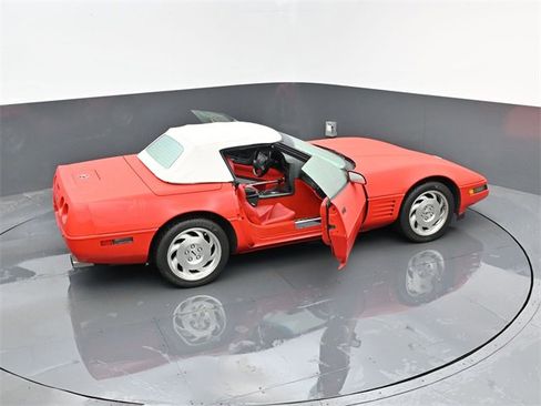 Used 1994 Chevrolet Corvette Base image 26