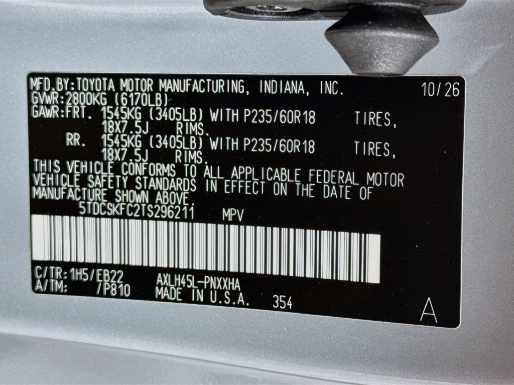 New 2026 Toyota Sienna XLE Woodland Edition AWD/4WD image 17