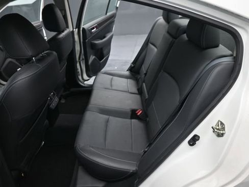 Used 2015 Subaru Legacy 2.5i Limited AWD/4WD image 12