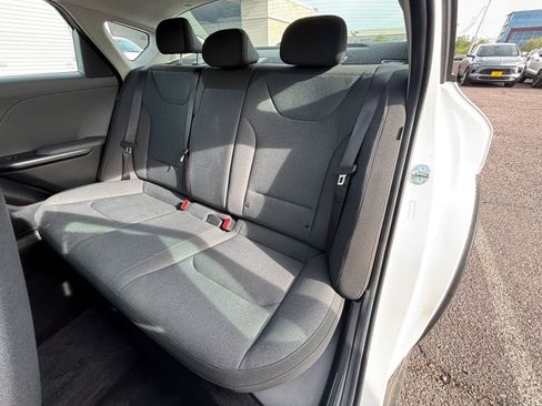 Used 2025 Kia K4 FWD image 36