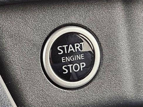 Used 2023 Nissan Rogue Platinum w/ Platinum Premium Package image 21