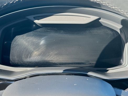 Used 2021 Audi Q8 Premium Plus image 11