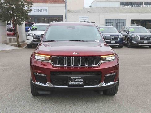 Used 2021 Jeep Grand Cherokee L Limited image 2