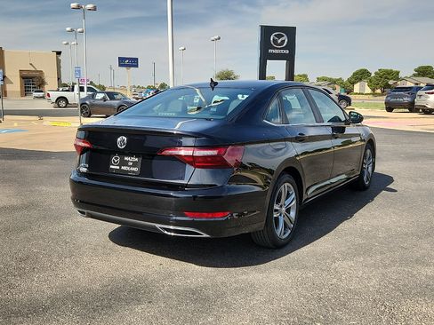Used 2020 Volkswagen Jetta R-Line FWD image 5