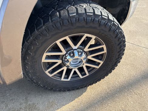 Used 2019 Ford F250 Lariat w/ Lariat Ultimate Package image 15