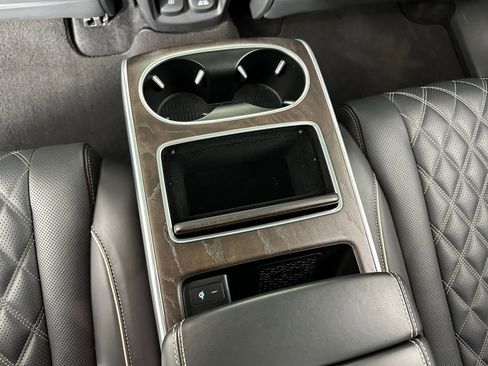 Used 2022 Genesis GV80 3.5T Prestige Signature image 33