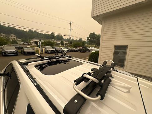 Used 2021 Chevrolet Traverse High Country w/ LPO, Floor Liner Package AWD/4WD image 90