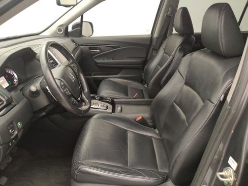 Used 2017 Honda Pilot Touring image 17